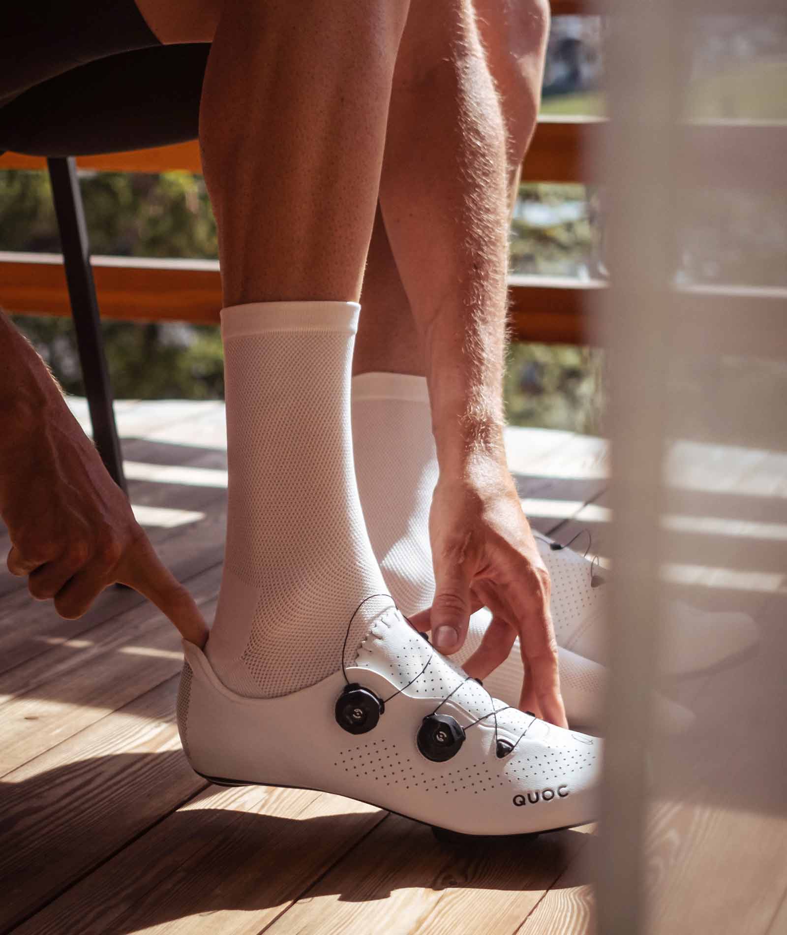 White on sale cycling shoes