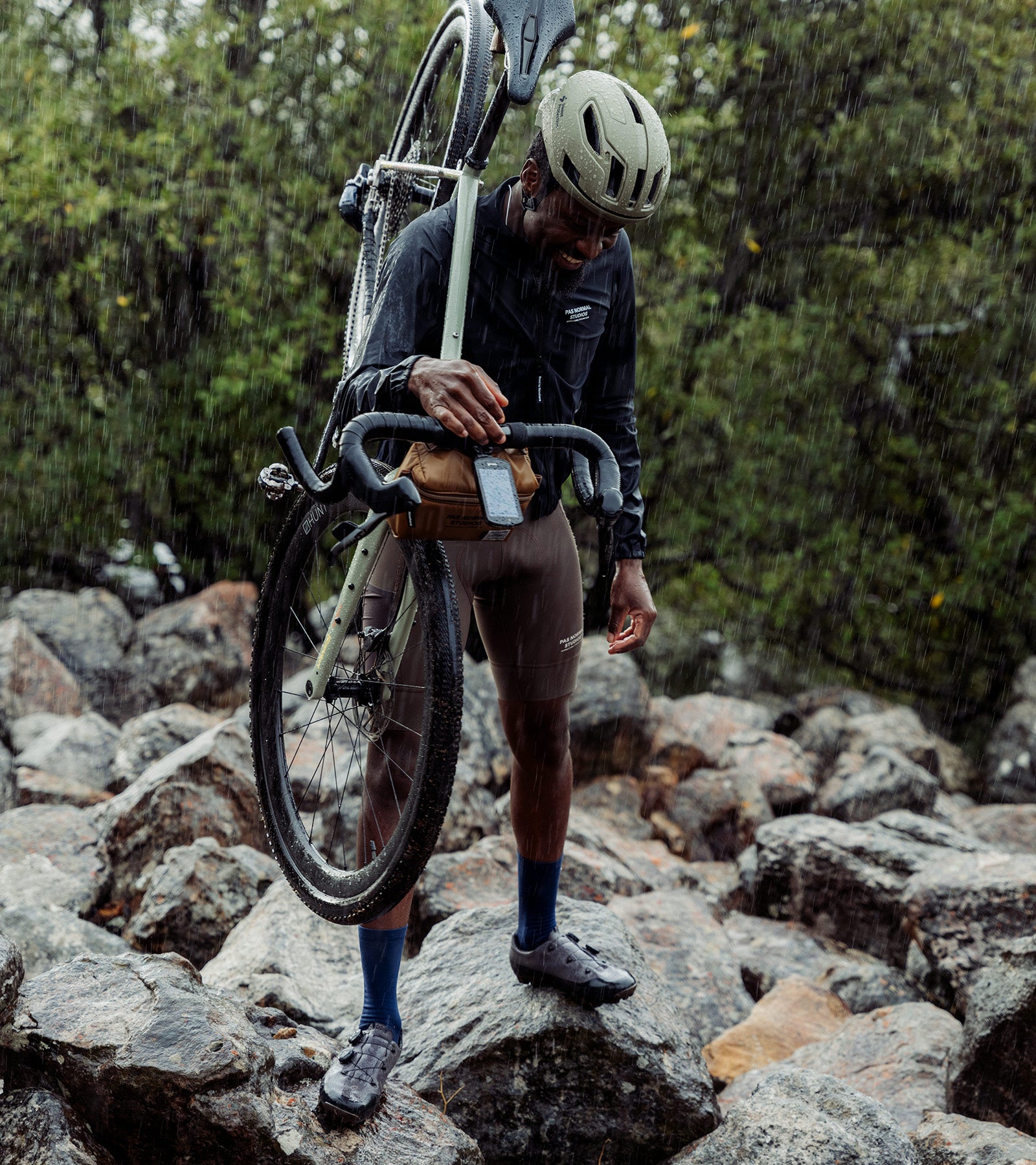 meer.ブラックGジャン Gran Tourer XC Gravel & XC MTB Shoes - Charcoal | QUOC